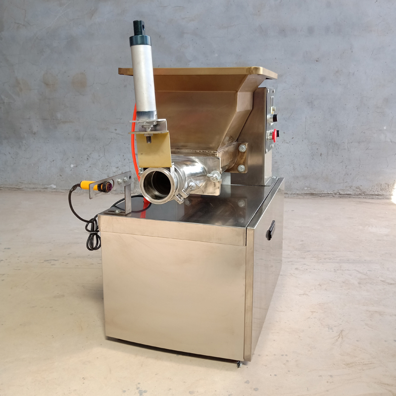 Dumplings, broodjes, deegdeler - Extruder recensie en prijs